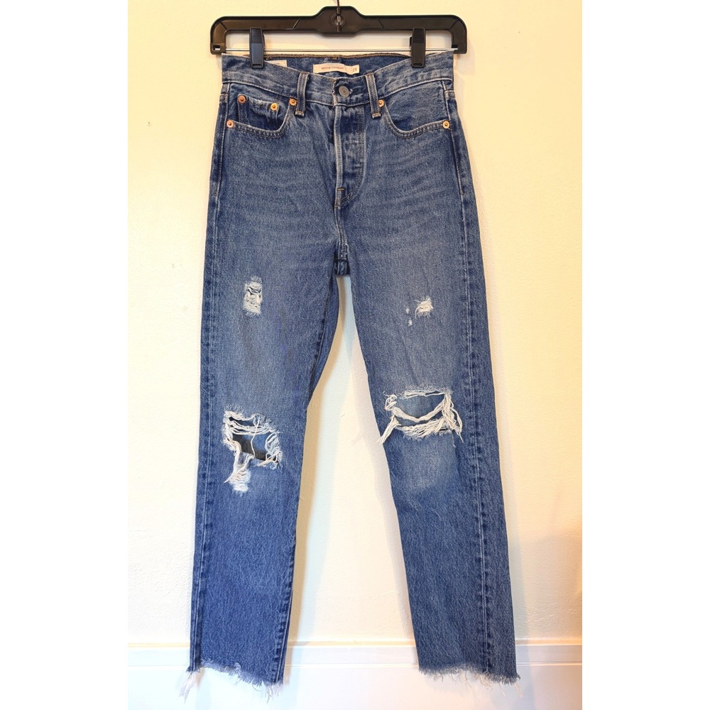 Levi Womens Wedgie Straight Jeans 23 Blue Distressed Raw Hem Streetwear